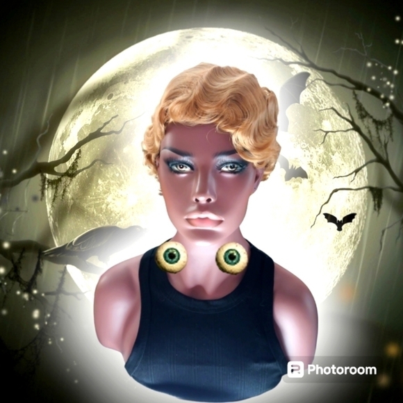 Halloween Cosplay Gothic Honey Blonde Short Synthetic Wig - Picture 1 of 4